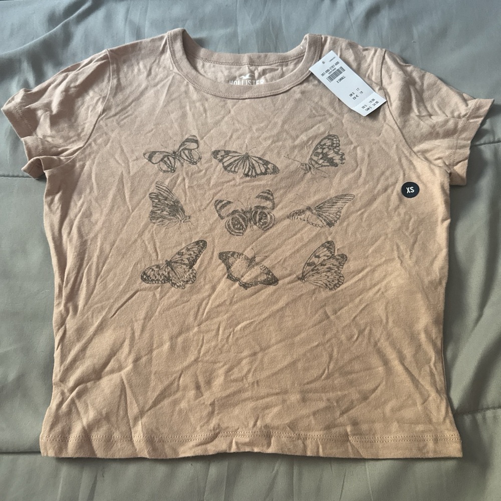 Hollister Butterfly Graphic Cropped T-Shirt